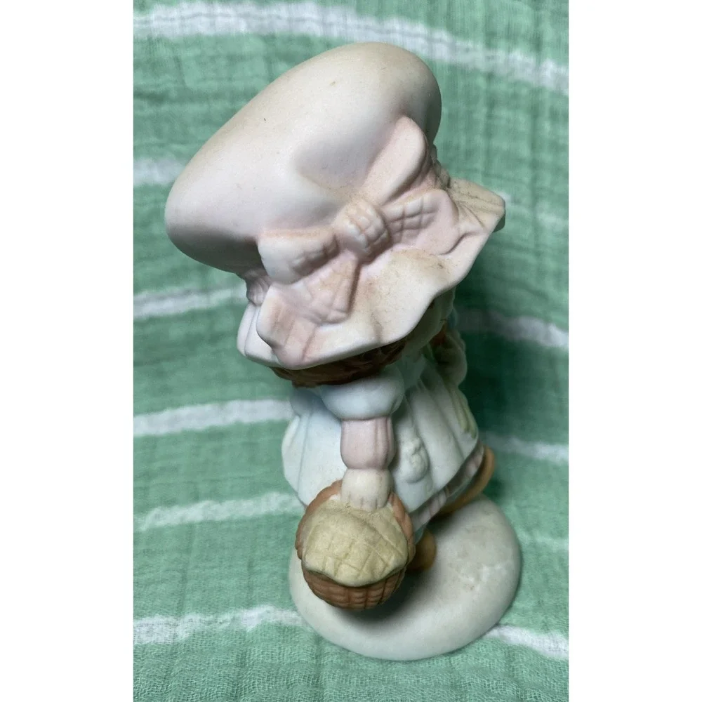 Vintage Miss Mitzie Girl With Puppy & With Cat & Tulips Figurines Heartline